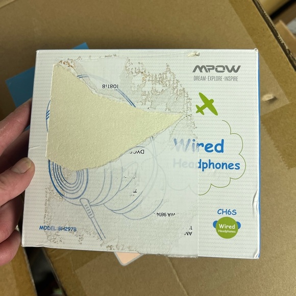 Mpow Kids Headphones with Microphone On-Ear, Sound Sharing Function for Children - Picture 6 of 8